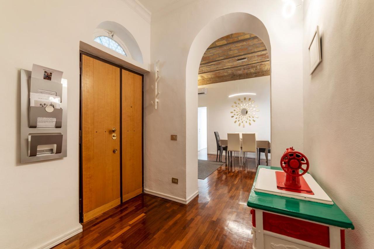 Fontana Di Trevi Design Apartment Róma Kültér fotó